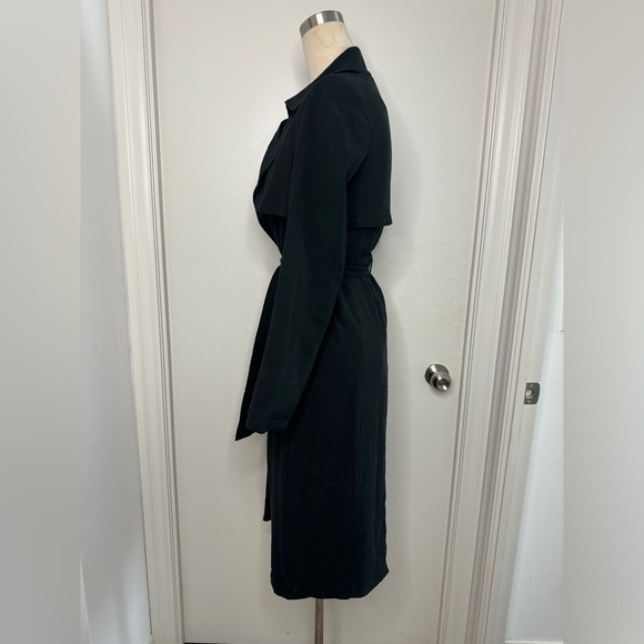 Black maxi trench coat with belt - Picture 3 of 7